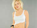   - Elisha Cuthbert 009 >>>