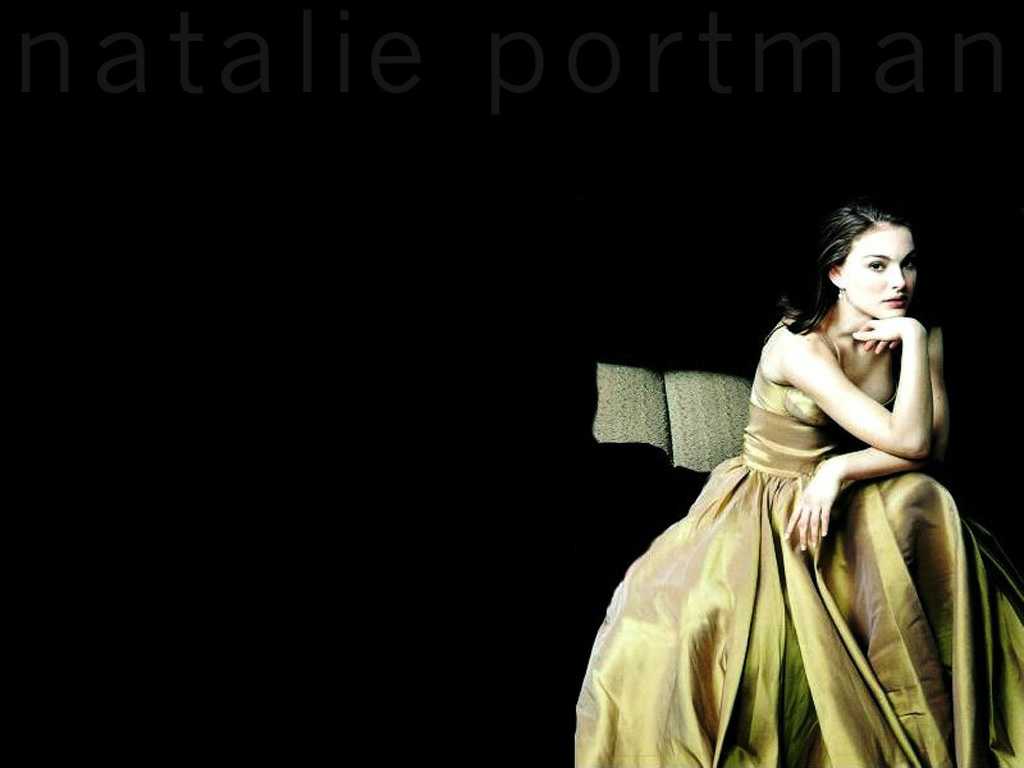     :  :   - Natalie Portman 001